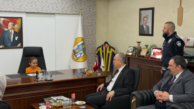 23 Nisan’da Koltuk Miniklere Emanet!