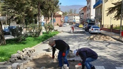 Fen İşleri Müdürlüğümüz tarafından yolların bakım ve onarımı