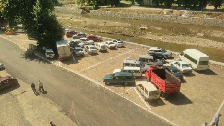 Araç yoğunluğunu azaltmak için ücretsiz otopark alanları oluşturuldu