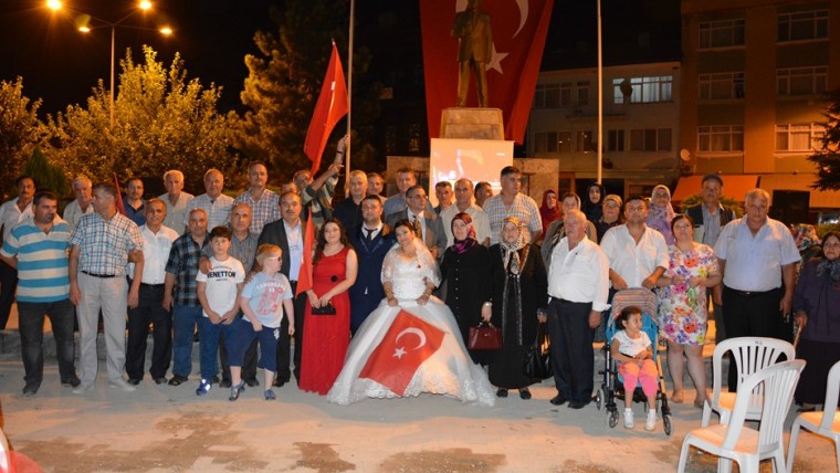 27 gündür meydanları boşaltmadık