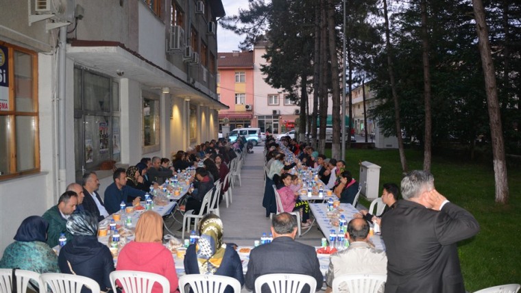Yine ilk iftarımızı Belediye ailesi olarak yaptık