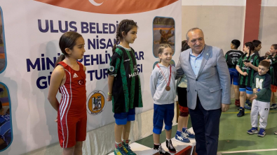 Ulus Belediyesi 23 Nisan Minik Pehlivanlar Güreş Turnuvası