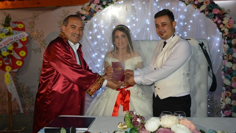 Başkanımız Songül-Ertan çiftinin nikahını kıydı