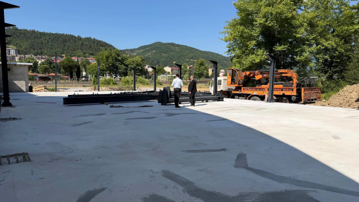 İlçemize kazandırılacak olan Güreş Salonu Projesi kapsamında çelik konstrüksiyon imalat çalışmalarına başlandı.