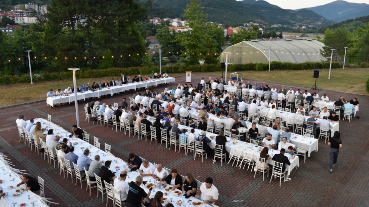 Kaymakamımız Sayın Fırat Kadiroğlu Onuruna Veda Programı Düzenlendi