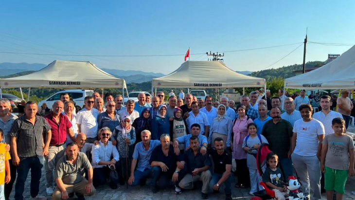 Sarıfasıl Köyü’nde Aşure Programı Düzenlendii