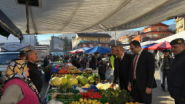 Başkanımız Sn Kaymakamımız ile birlikte esnaf ve pazaryeri ziyareti gerçekleştirdi