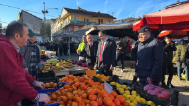 Başkanımız Sn Kaymakamımız ile birlikte esnaf ve pazaryeri ziyareti gerçekleştirdi