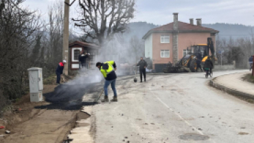 Enerji hattı çalışamalırında bozulan yollar düzeltiliyor