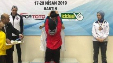 Özlem BAL-Üniversiteler arası Wushu Şampiyonasında Türkiye 1.si oldu