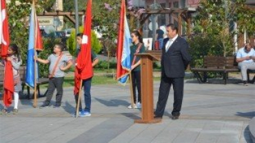 Başkanımız Yeni Eğitim Öğretim yılı sebebi ile çelenk koyma törenine katıldı