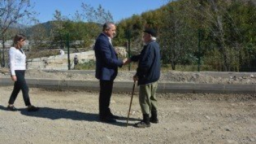 Başkanımız Eldeş Sokakta devam eden yol çalışmalarını inceledi